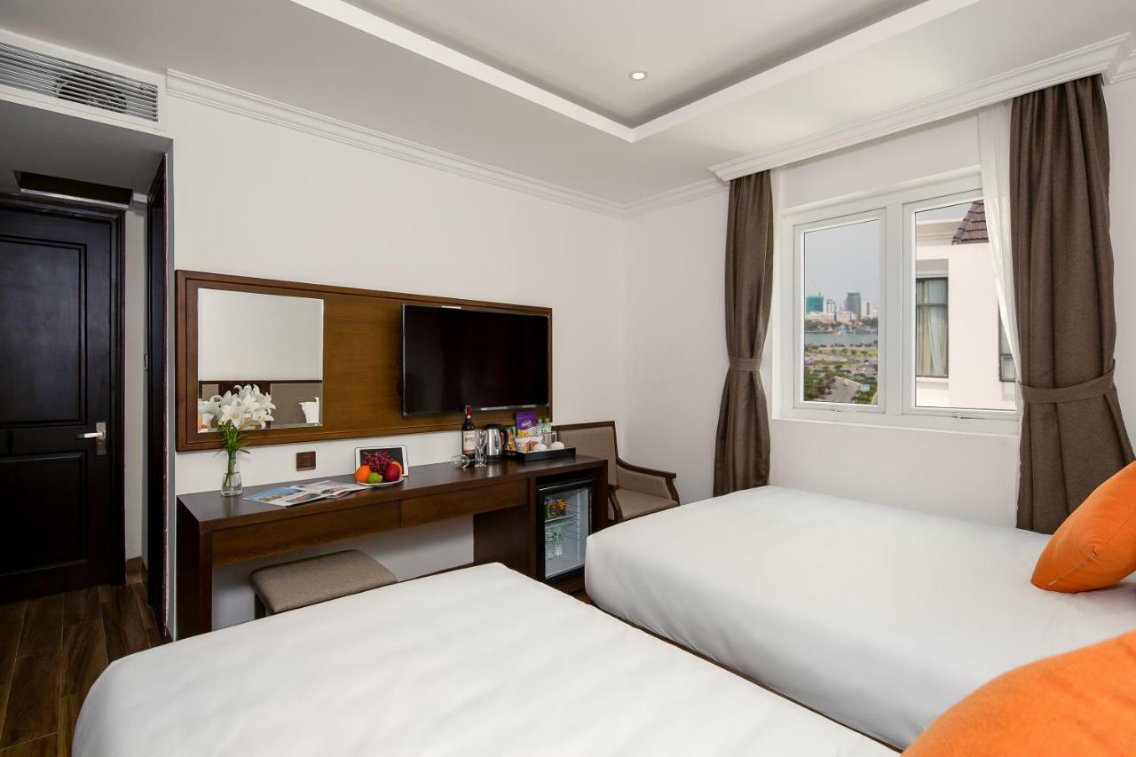 Hotel Roliva & 4*